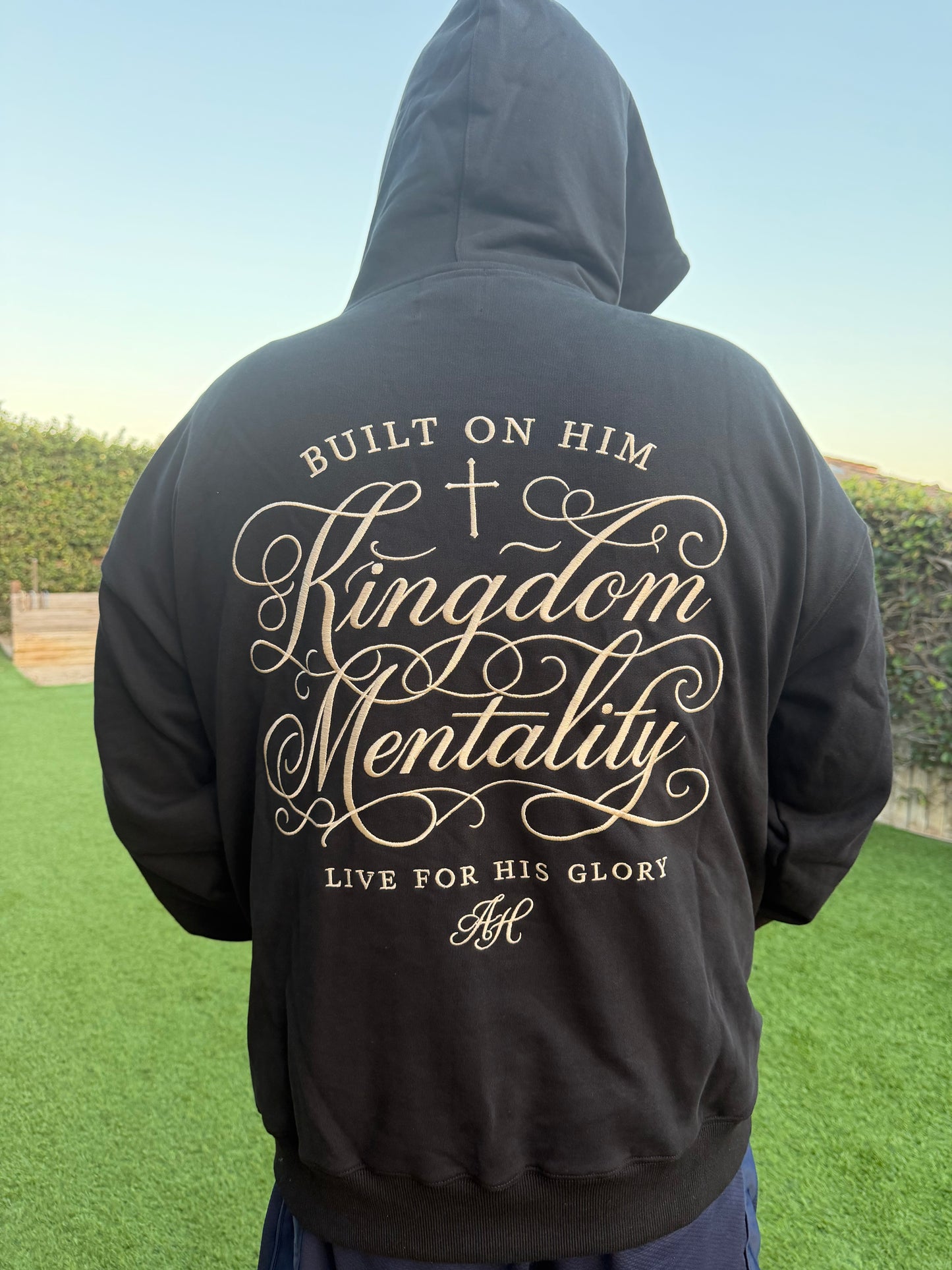 KINGDOM MENTALITY EMBROIDERY HOODIE
